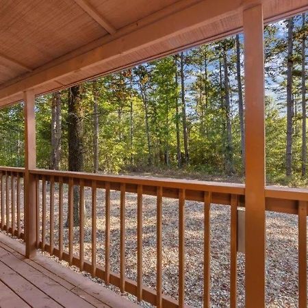 Misty Moonlight, Sleeps 4, Mountain Cabin Apartment Broken Bow Bagian luar foto